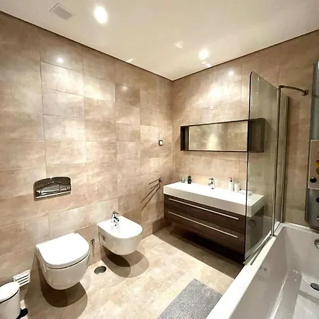 Villa Funtastic With Pool *