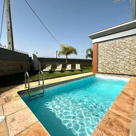 Villa Funtastic With Pool