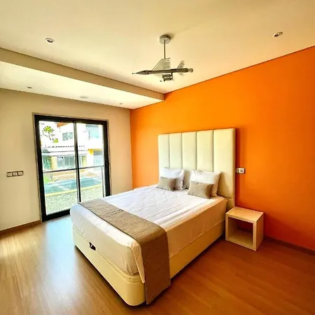 Villa Funtastic With Pool Albufeira