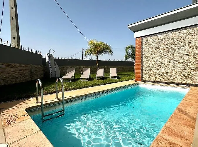 فيلة Funtastic With Pool